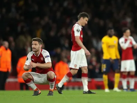 4 vấn đề đang chờ người kế nhiệm Wenger giải quyết