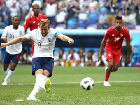 Gary Neville: 'Harry Kane là tiền đạo đẳng cấp thế giới'