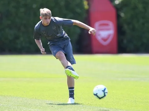 Arsenal mời tài năng trẻ lên tập cùng đội 1