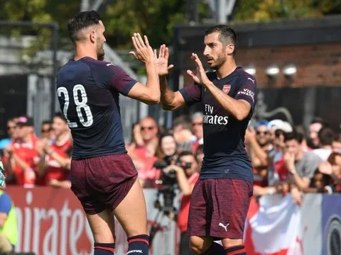 Đây, 4 tiền đạo Arsenal cần bán ngay mùa hè này!