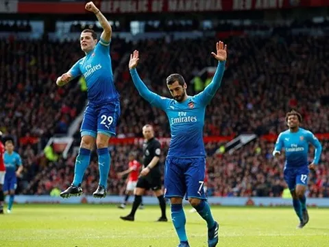 Ghi bàn cho Arsenal, Mkhitaryan vẫn khiến CĐV M.U ấm lòng
