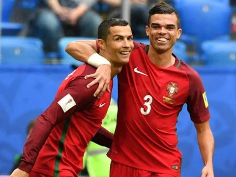 Ghi bàn tằng tằng, Ronaldo đạt thêm cột mốc mới