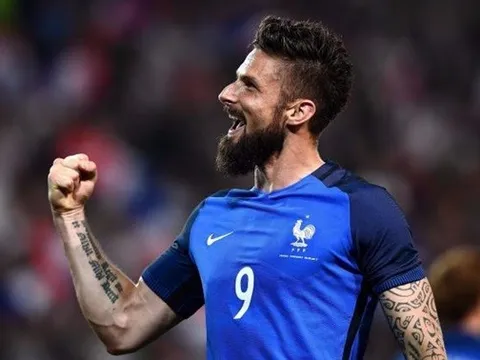 Olivier Giroud: "Thánh nhân đãi kẻ khù khờ"