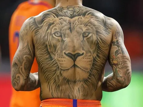 Giải mã hình xăm của Memphis Depay