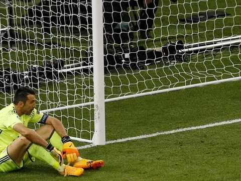 Gianluigi Buffon: Cổ tích không có hậu