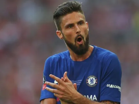 Trước tin đồn bị Chelsea bán, Giroud đáp trả cực gắt