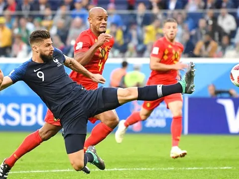 Giroud - Chuyện lạ lùng của một tiền đạo không biết dứt điểm