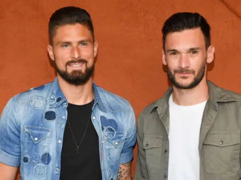 Giroud rủ 'kẻ thù' đánh lẻ đi xem Pháp mở rộng