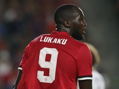 Góc nhìn: Lukaku từ số 9 thật thành số 9 ảo?