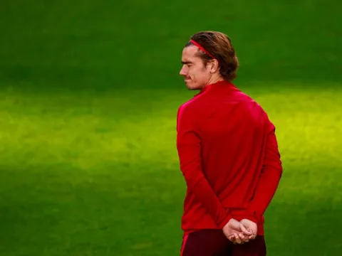 Griezmann đầy nữ tính xuất hiện tại Bernabeu