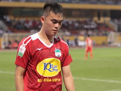 HAGL kỷ luật nặng Tăng Tiến vì pha bóng triệt hạ Duy Mạnh