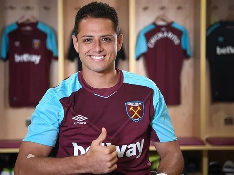 Hai năm trời, West Ham theo đuổi "hạt đậu nhỏ" Chicharito