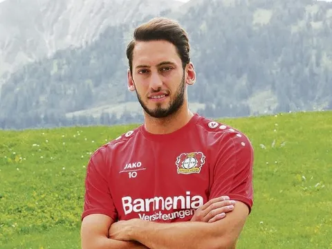 Hakan Calhanoglu: Mục tiêu theo đuổi của Chelsea
