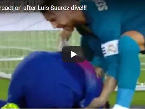 Hành động buồn cười của Ramos khi Suarez ăn vạ