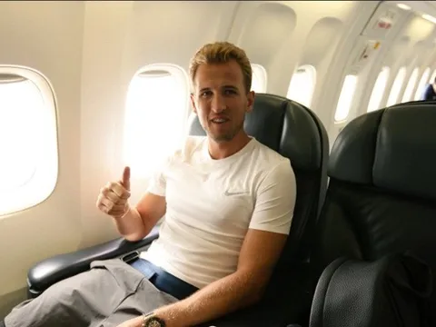 Harry Kane rạng rỡ cùng Tottenham bay sang Mỹ du đấu