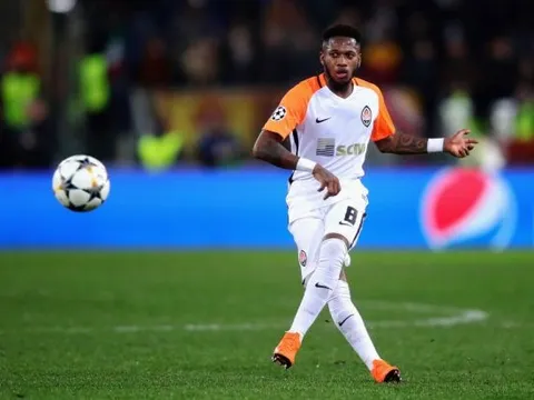 Hậu derby, Man Utd lại đánh bại Man City trên thị trường chuyển nhượng