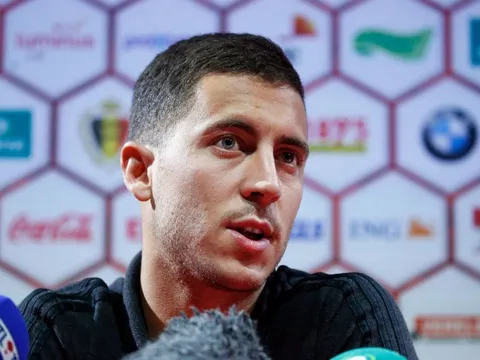 Hazard từ chối Real Madrid qua... điện thoại