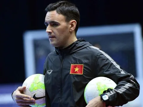 Hector Souto Vazquez - HLV đầy tâm huyết với futsal Việt Nam