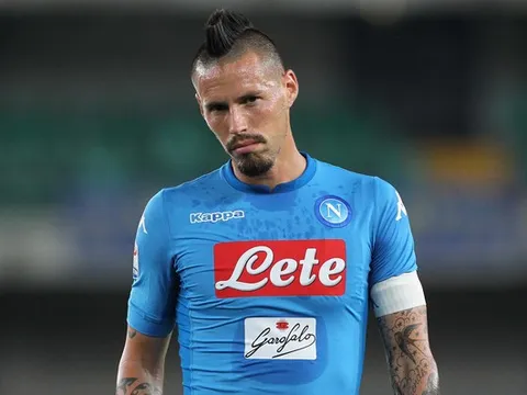 Hellas Verona 1-3 Napoli: Gửi lời thách thức