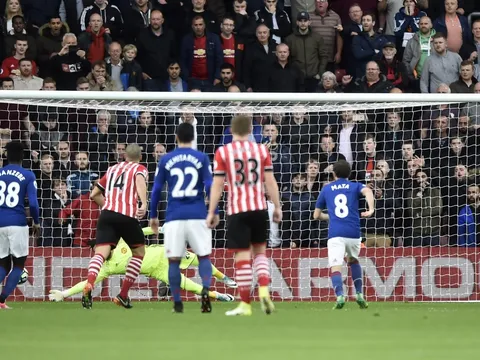 Henrikh Mkhitaryan thể hiện ra sao vs Southampton?