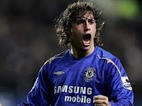 Hernán Crespo, số 9 thành công hiếm hoi của Chelsea