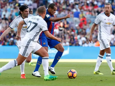 Highlights: Giao hữu, huyền thoại Man Utd 3-1 huyền thoại Barcelona