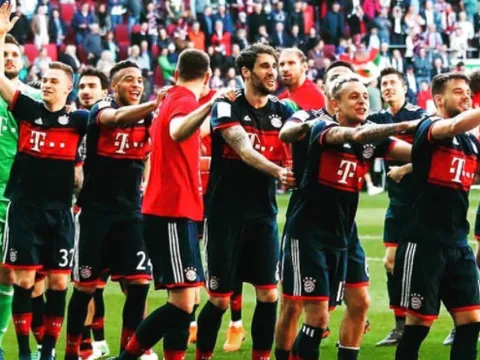 Highlights: Augsburg 1-4 Bayern Munich (Vòng 29 giải VĐQG Đức)