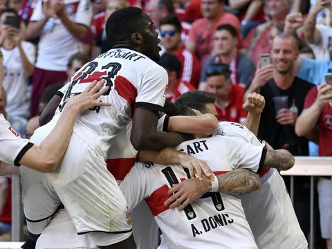 Highlights: Bayern 1-4 Stuttgart (Vòng 34 Bundesliga)