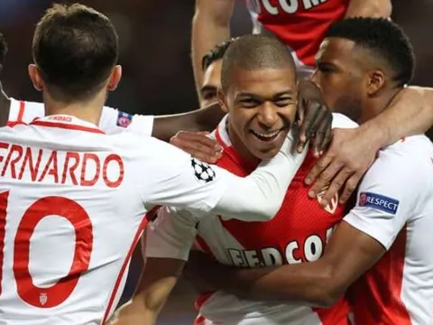 HLV Conte có ẩn ý gì khi hết lời khen ngợi Mbappe?