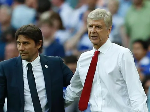 HLV Conte không hạnh phúc tại Chelsea