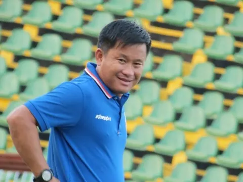 HLV Đinh Hồng Vinh: “Để khán giả có niềm tin, họ sẽ đến sân nhiều hơn"