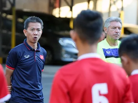 HLV Hoàng Anh Tuấn có thể trả giá vì không bắt tay HLV U19 Indonesia