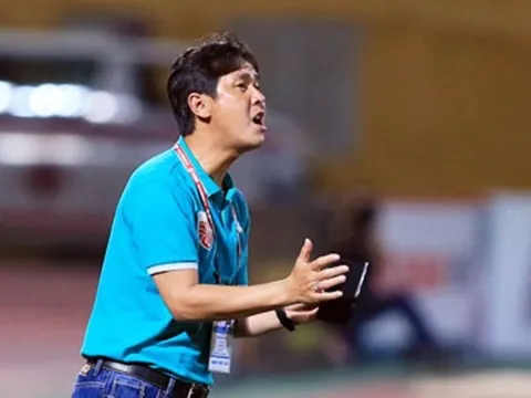 Nhiều HLV muốn V-League tạm dừng vì World Cup