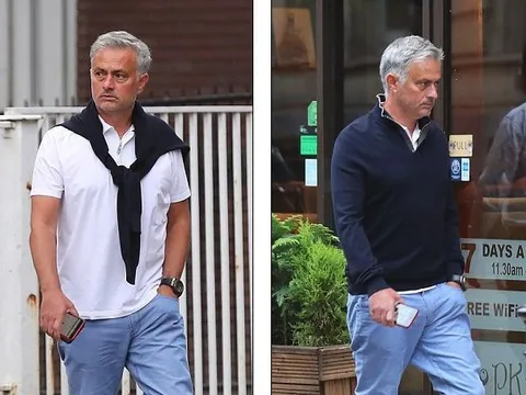 HLV Mourinho căng thẳng thấy rõ trước giờ G