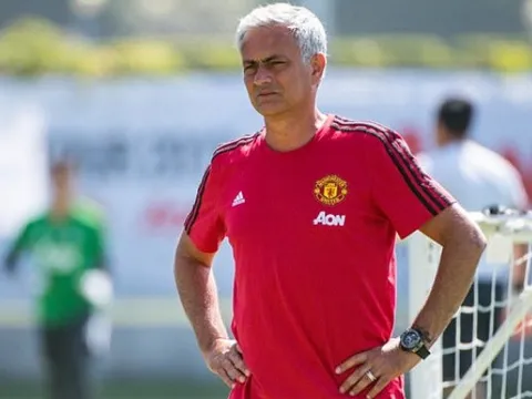 Mourinho: "Đây thậm chí chẳng phải 30% Man Utd"