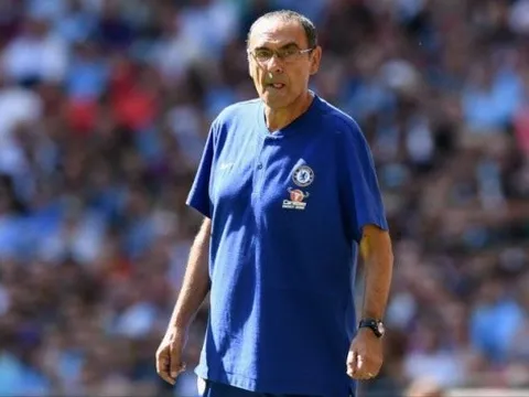HLV Sarri TIẾT LỘ thông tin thú vị về Hazard, Courtois và Willian