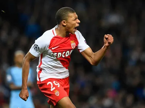 HLV Wenger: Năm ngoái, tôi đã đến nhà Mbappe