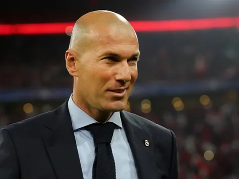 HLV Zidane nói gì trước cơ hội lịch sử?