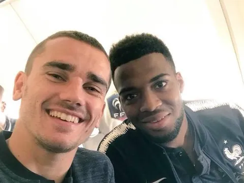 Hoang mang tương lai, Griezmann kết thân với Monaco cho lành