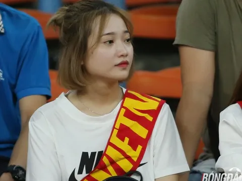 Hotgirl Việt tại Malaysia phát sốt với pha solo ghi bàn  của Công Phượng