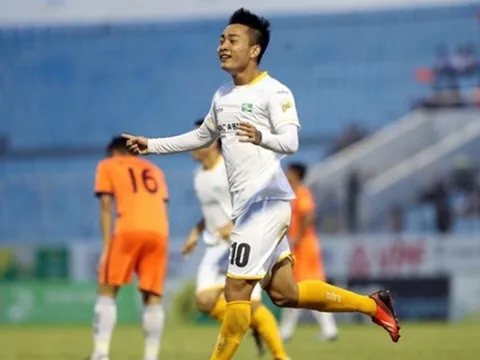 Cựu tuyển thủ U23 Việt Nam tự hào với thành tích mới cùng SLNA