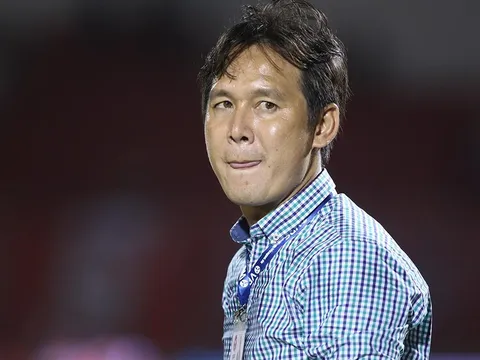 HLV Minh Phương 'tố' trọng tài 'cướp chiến thắng' của SHB Đà Nẵng