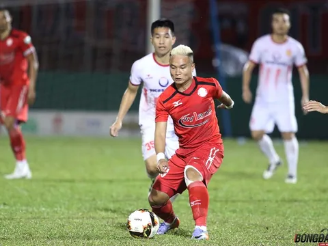 Vòng 15 V-League: TP.HCM lần đầu xuống đáy, Hà Nội cô đơn trên đỉnh