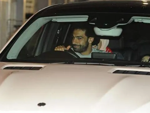 Hủy diệt Roma, Salah cười không ngớt khi rời Anfield