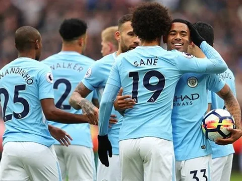 Hủy diệt West Ham, Man City sắp xô đổ kỉ lục khủng