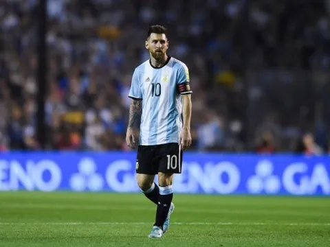 Huyền thoại Argentina: "Thế hệ của Messi là tập thể thất bại, cậu ấy nên rời ĐTQG"