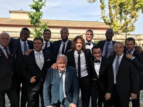 Huyền thoại Barca tề tựu trong lễ cưới của Victor Valdes