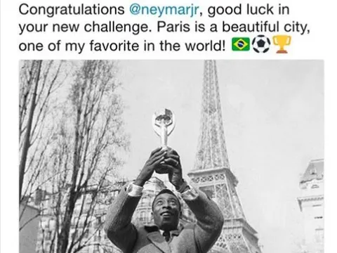Huyền thoại Pele 'nâng cúp' mừng Neymar gia nhập PSG