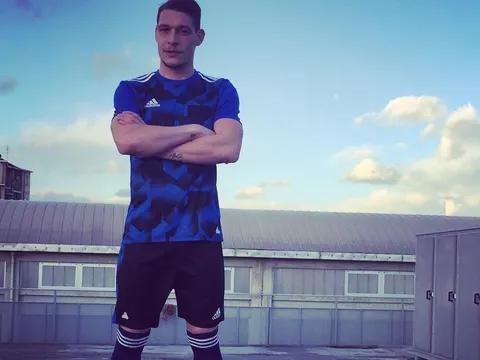 Huyền thoại Zola: Chelsea hãy mua Belotti "ngay và luôn"!