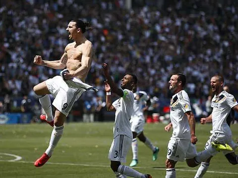 Ibra lập siêu phẩm, La Galaxy ngược dòng ngoạn mục đánh bại Los Angeles FC